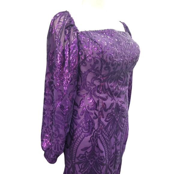 NWT Long Sleeved Patterned Sequin Gown in Purple - Picture 6 of 11